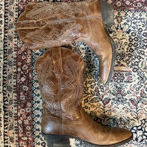 Cognac Leather Ariat Cowboy Boots
